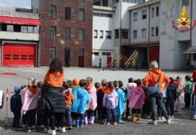 mattinata dai vigili del fuoco per i bambini delle elementari