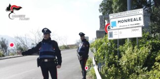 Evade dai domiciliari per organizzare una festa, un arresto a Palermo