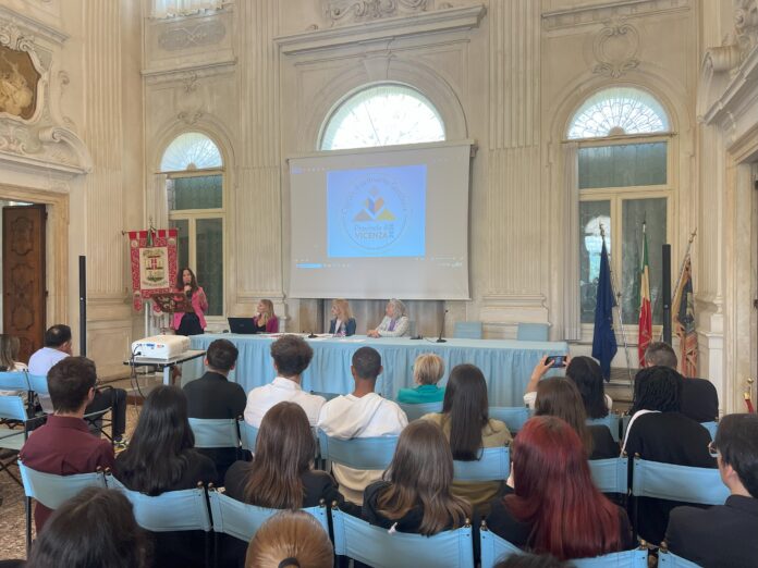 logo gentilezza relatori cerimonia premiazione logo Vicenza Capitale della gentilezza