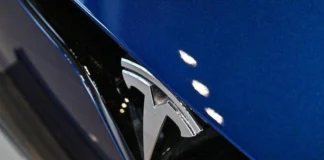 Tesla crolla in Europa, ad aprile vendite -52,6% tesla