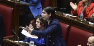 Schlein “Gli italiani non riescono a curarsi, Meloni continua a mentire”