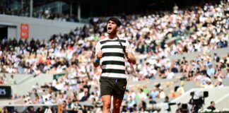 Alcaraz vince il Roland Garros, Sinner ko al super tie-break