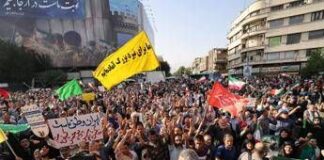 Attacco Usa, la piazza a Teheran grida “vendetta”. Iran vuole chiudere lo Stretto di Hormuz