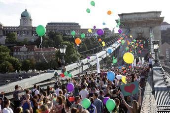 Budapest sfida il divieto di Orban, oggi il Pride: in piazza anche tanti politici italiani