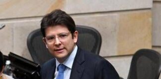 Colombia, morto candidato alla presidenza Uribe: era stato ferito in attentato due mesi fa