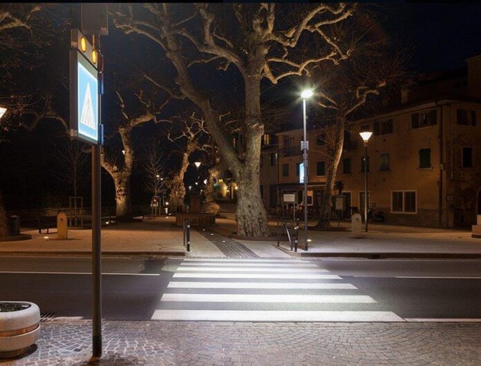 Esempio di attraversamento pedonale illuminato Brendola sicurezza stradale