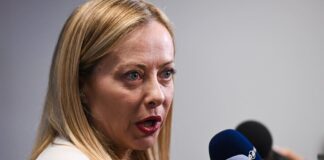 Meloni al vertice Nato “Impegni assunti sostenibili per l’Italia”. La premier incontra Zelensky e i leader europei