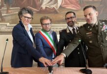 Vicenza: Celebrazioni del Ventennale del CoESPU. Un francobollo speciale e una mostra fotografica Palazzo Trissino annullo speciale per 20 anni Coespu