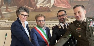 Vicenza: Celebrazioni del Ventennale del CoESPU. Un francobollo speciale e una mostra fotografica Palazzo Trissino annullo speciale per 20 anni Coespu