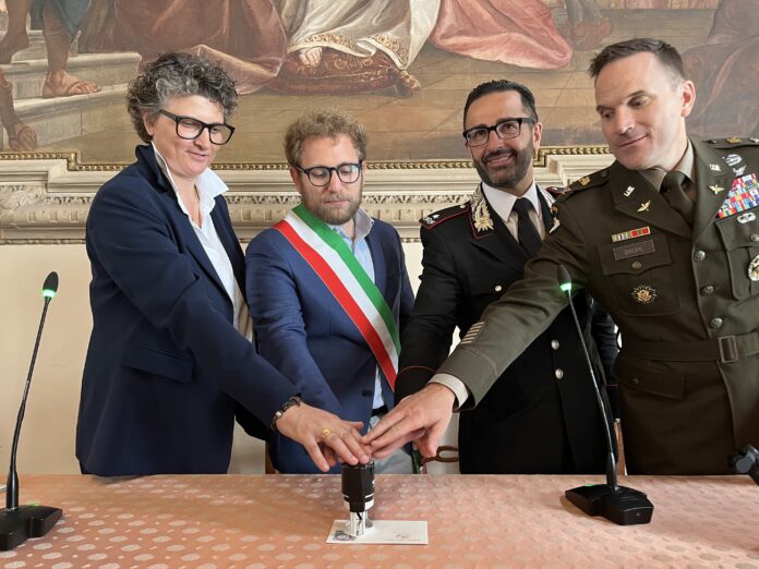 IMG_0331 Palazzo Trissino annullo speciale per 20 anni Coespu