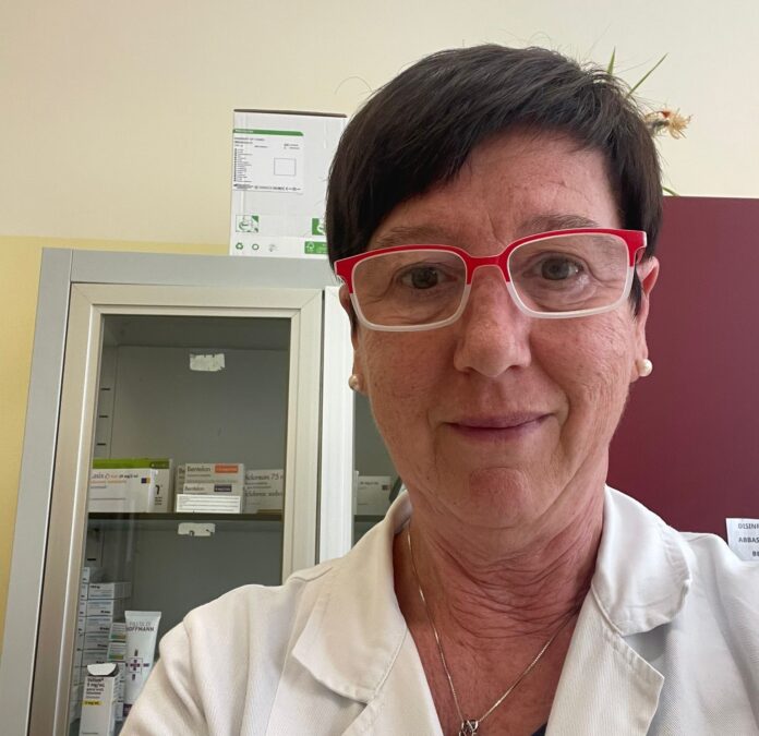 Il medico di base Adriana Sartori l medico di base Adriana Sartori