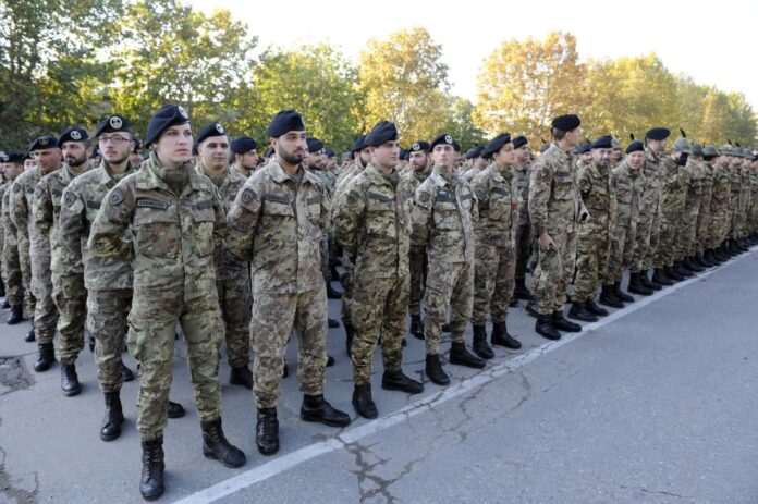 Imagoeconomica_esercito