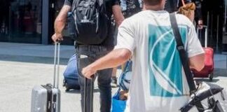 Italiani in fuga dall’Iran, Farnesina: “Partito un nuovo convoglio”