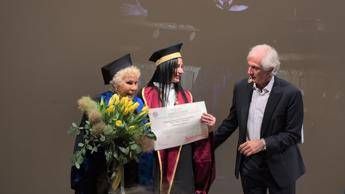 Laurea a Ornella Vanoni: “I miei genitori sarebbero fieri”. Il commento di Fazio