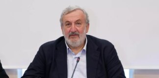 In Puglia nuova legge contro ritiro sociale e abbandono scolastico, Emiliano “Aiutiamo i nostri ragazzi”