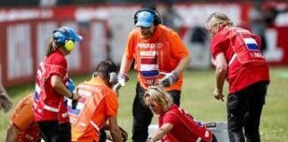 Moto3, paura ad Assen: brutto incidente per Lunetta, trasportato in ospedale
