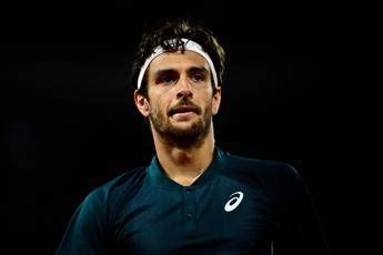 Musetti, obiettivo Wimbledon: in campo per recuperare dall’infortunio – Video