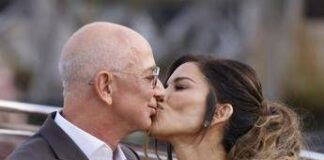 Nozze Bezos a Venezia, “sei una meraviglia”: il sussurro di Jeff alla moglie in abito da sposa