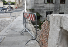 Sfregiato il Ponte San Michele, Bez e Dal Pra Caputo: “Atto incivile contro Vicenza, serve giustizia e rispetto” Ponte San Michele sfregiato (foto Corrado Marangoni)