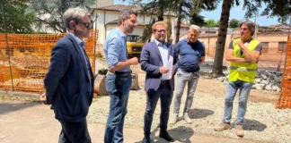 Colombara, critico anche… pro nuovi galloni? Su Viale Trento un’interrogazione già anticipata dal sindaco Possamai e Spiller con dirigenti e dipendenti comunali in ispezione ai lavori per viale Trento