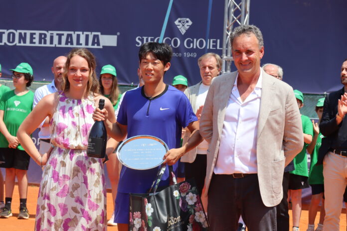 Premiazione Tsen Chung Hsin tennis Vicenza