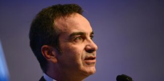 Calabria, Occhiuto indagato per corruzione: “Ho chiesto di essere sentito dai pm” / Video