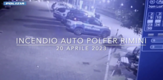 Incendio di due auto della Polfer di Rimini, perquisiti 15 anarchici Incendio di due auto della Polfer di Rimini