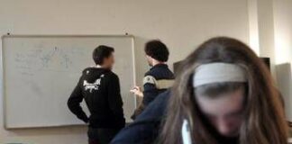 Scuola, ultimo giorno ma ancora niente vacanze per oltre un milione di studenti