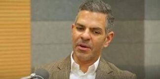 Sunjay Kapur, l’amico del principe William ingoia un’ape e muore giocando a polo