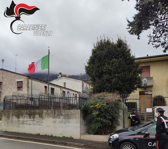UDJH0535 carabinieri vicenza arresto furto aggravato