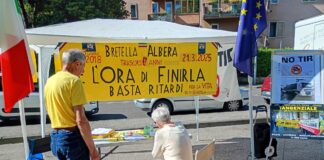 “È ora di finirla”: la mobilitazione del Comitato Albera continua, ma resta l’amarezza per la censura in Consiglio Comunale Una cittadina firma per l'appello del Comitato Albera