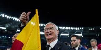 Venditti, sorpresa durante il concerto. Ranieri sale sul palco: “Grazie Roma” – Il video