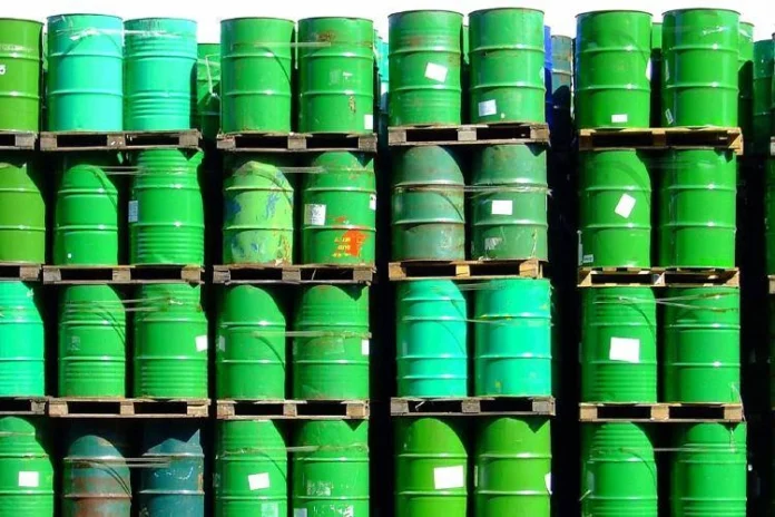 barili_petrolio_fg_ipa israele iran