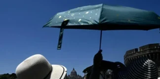 Caldo record, l’anticiclone infiamma l’Italia: ma sono in arrivo forti temporali caldo