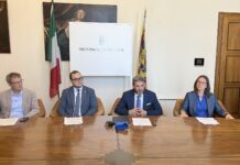 Un Contratto di Fiume per migliorare la salute del Retrone. A guidare l’iter la Provincia con il supporto di Viacqua firma contratto di fiume retrone