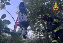 Incidente sul Costo: scontro tra auto e moto, centauro ferito incidente strada del costo