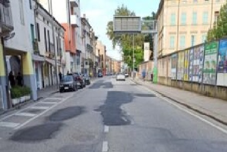 xr:d:DAFCR7SH5MU:3113,j:4588445726108926048,t:23092111 metrobus in corso san felice
