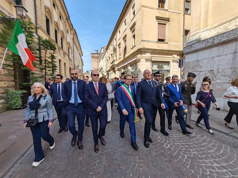 2 giugno sfilata in corso Palladio