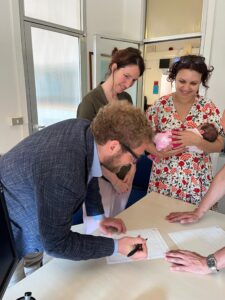 registrazione neonata figlia di 2 donne