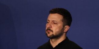 Zelensky “La Russia rifiuta la pace, le sanzioni sono necessarie”