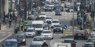 A giugno il mercato dell’auto in calo del 17,4% su base annua