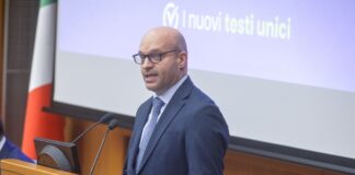 Fontana “Mi piacerebbe che l’Italia avesse un esercito efficiente”