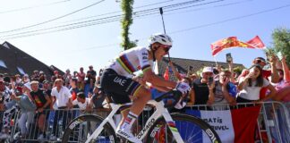 Pogacar fa 100 al Tour, Van der Poel resta maglia gialla