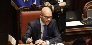 Fontana “Parlamento potrebbe contare di più, ma sta lavorando bene”