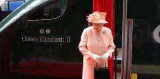 Addio al treno della regina Elisabetta, sarà dismesso nel 2027