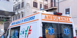 Scontro tra uno scuolabus e un’auto a Palermo, feriti 8 bambini