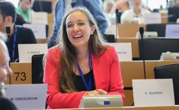 Autonomia scomoda? Guarda (Verdi-Avs): “Il ricorso contro la direttiva sulla qualità dell’aria dice che Zaia la vuole… tranne quando ce l’ha” Cristina Guarda pfas zaia autonomia