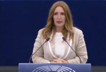 Elena Donazzan, Regionali Veneto: “Io candidata governatrice? La gente mi voterebbe e batterei chiunque” Elena Donazzan, europarlamentare di Fratelli d’Italia ed ex assessora regionale veneta