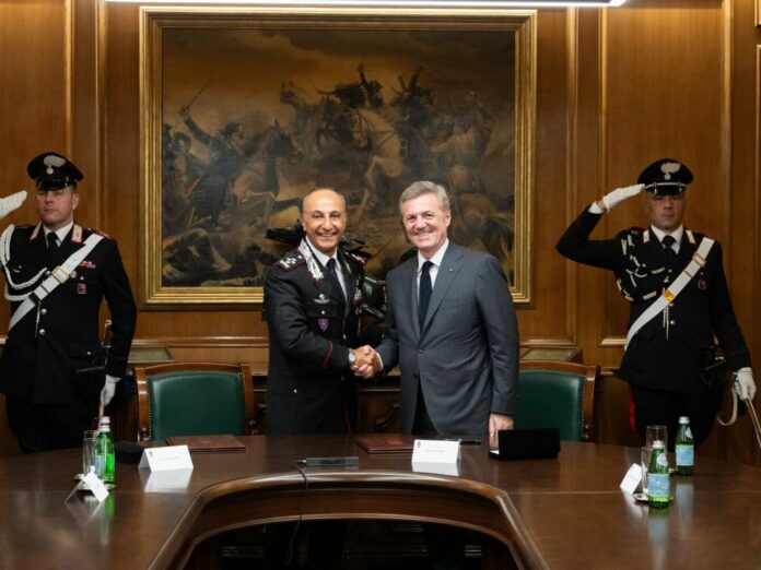 Firma-Accordo-con-Arma