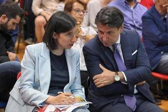 Fratelli d’Italia stabile, Pd scende, M5S sale: sondaggio politico La7
